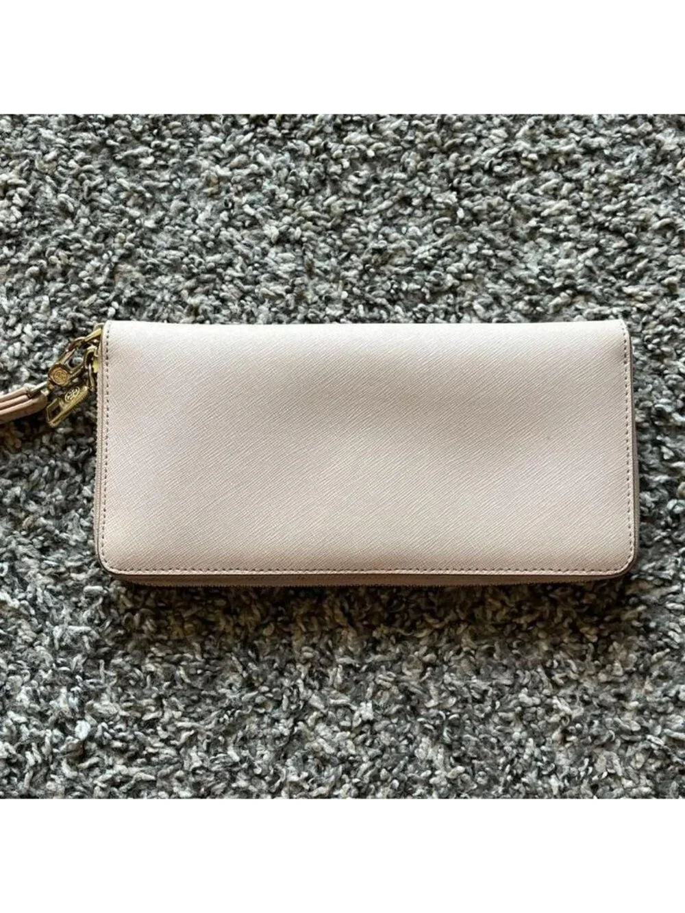 Tory Burch Robinson Beige/Light Pink Continental Wristlet Wallet Luxury Utility